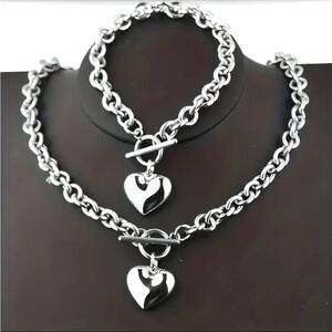 Silver Chunky Heart Link Necklace